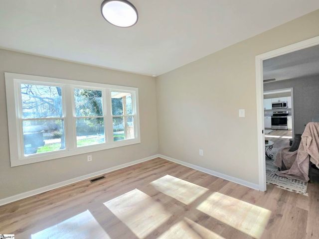 140 Campbell Bridge Road, Seneca, SC 29782