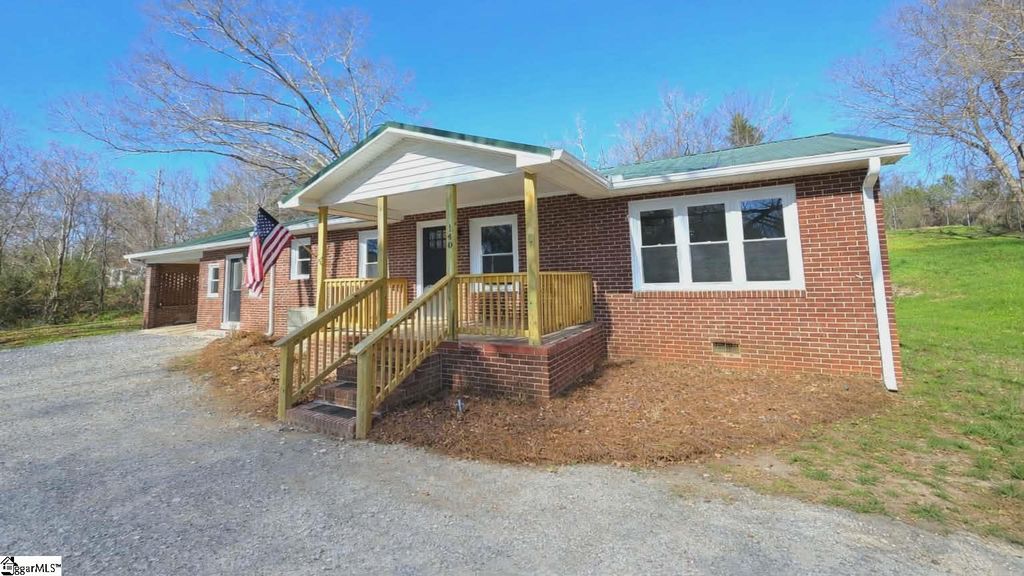 140 Campbell Bridge Road, Seneca, SC 29782