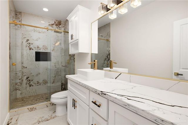 330 Merida Avenue, Donna, TX 78537