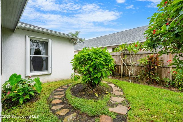 2841 Saint James Lane, Melbourne, FL 32935