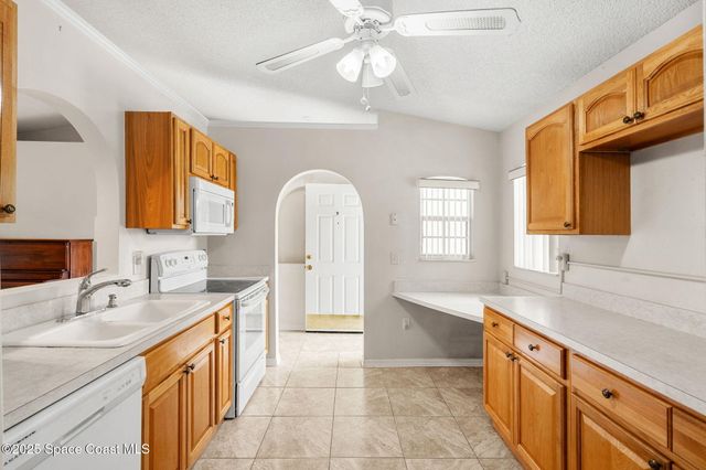 2841 Saint James Lane, Melbourne, FL 32935