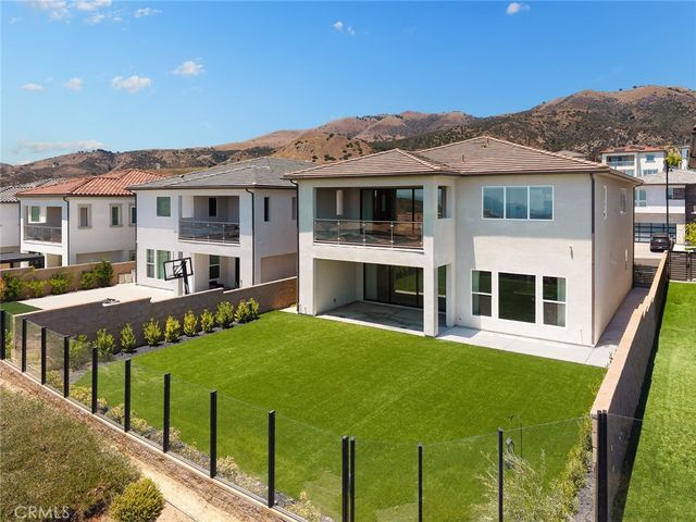 20732 W Bluebird Court, Porter Ranch, CA 91326
