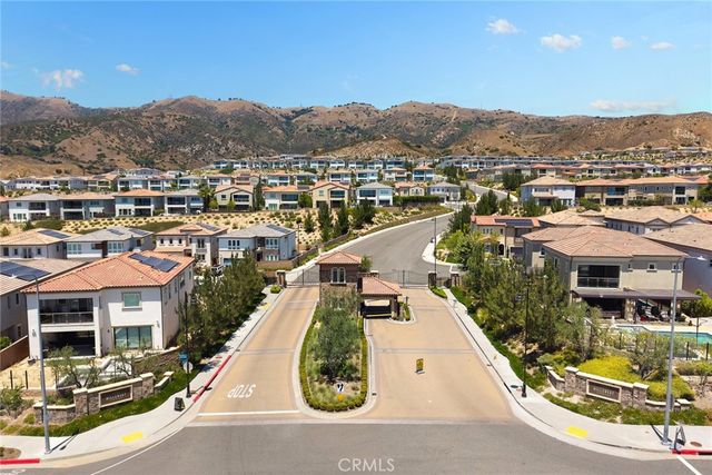 20732 W Bluebird Court, Porter Ranch, CA 91326