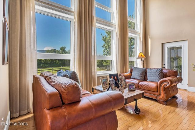 1531 Ellejoy Rd, Seymour, TN 37865