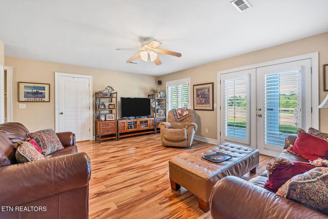 1531 Ellejoy Rd, Seymour, TN 37865