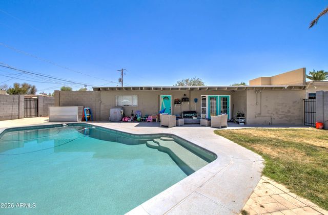 373 N Apache Drive, Chandler, AZ 85224