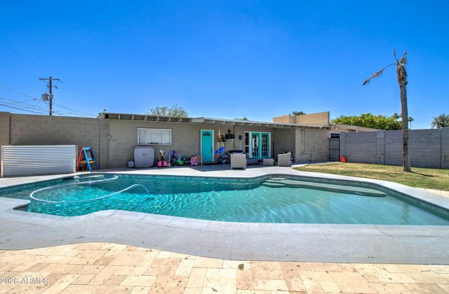 373 N Apache Drive, Chandler, AZ 85224