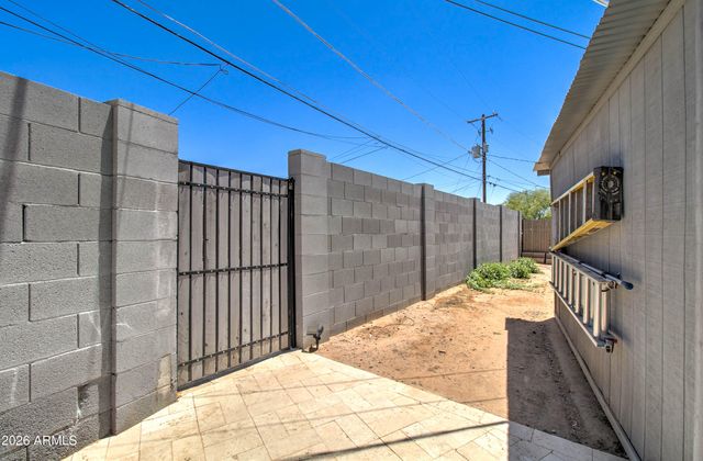 373 N Apache Drive, Chandler, AZ 85224