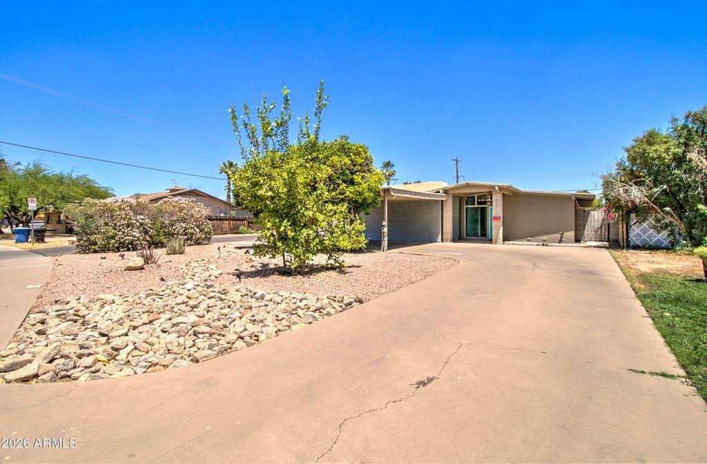 373 N Apache Drive, Chandler, AZ 85224 — photo 2