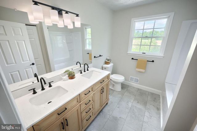 15257 WHITCRAFT RD, New Freedom, PA 17349