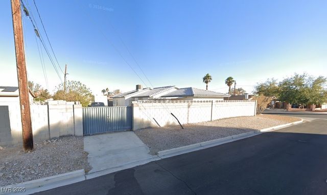 4510 East Cleveland Avenue, Las Vegas, NV 89104