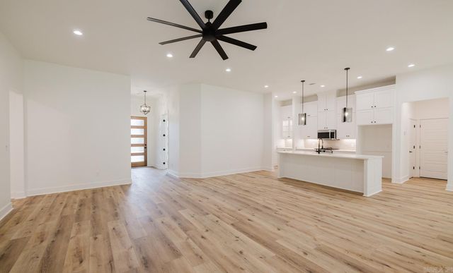 7017 Cold Creek Drive, Alexander, AR 72002