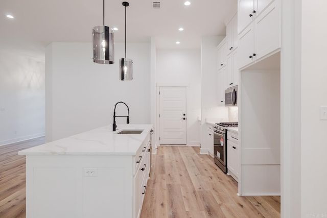 7017 Cold Creek Drive, Alexander, AR 72002