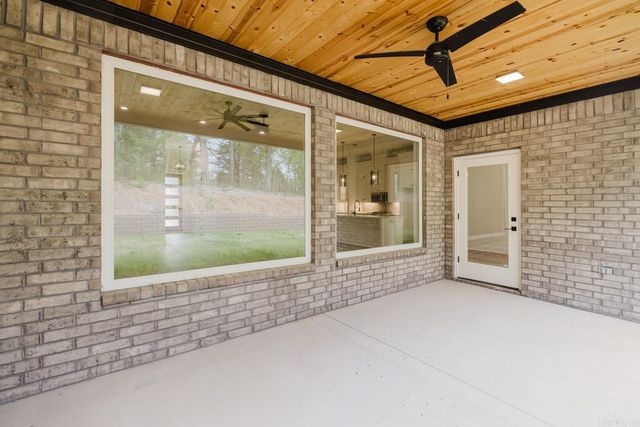 7017 Cold Creek Drive, Alexander, AR 72002