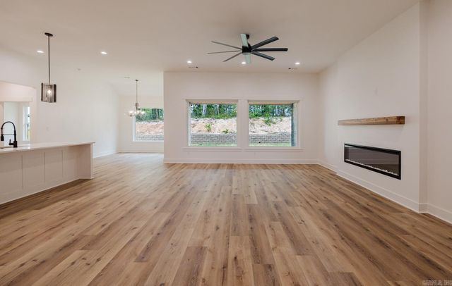 7017 Cold Creek Drive, Alexander, AR 72002