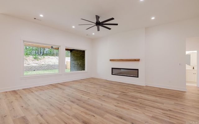 7017 Cold Creek Drive, Alexander, AR 72002