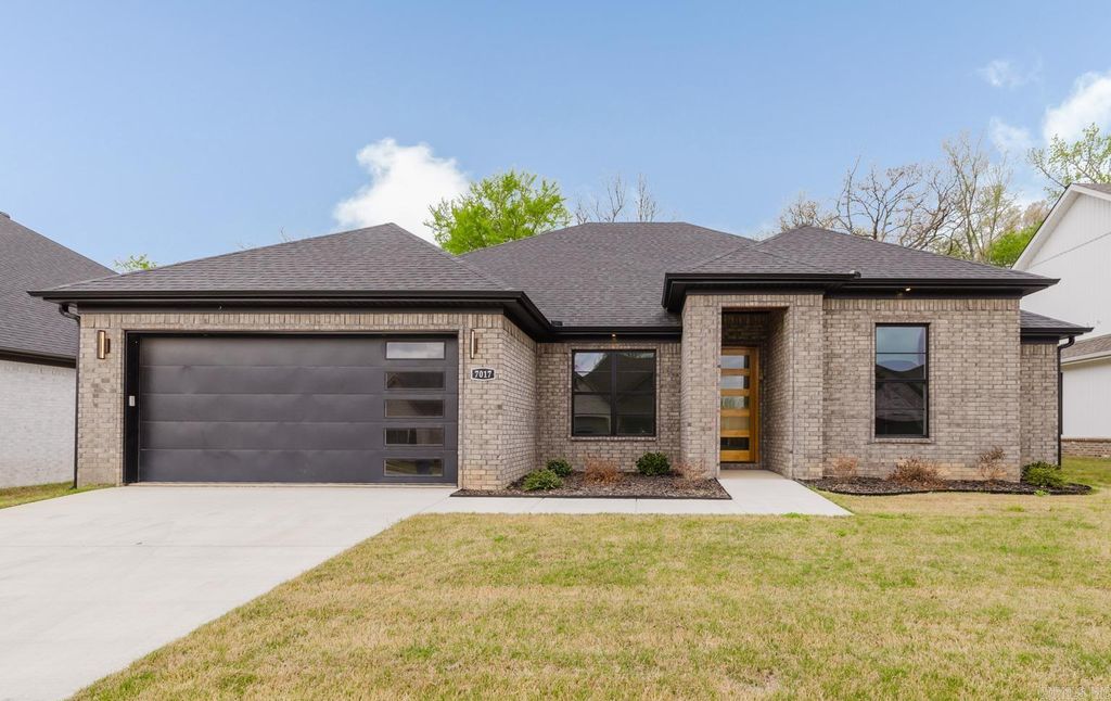 7017 Cold Creek Drive, Alexander, AR 72002