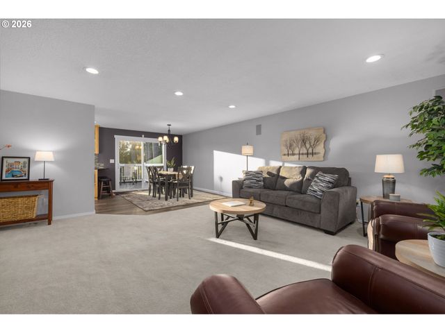 14323 Se BONNIE Way, Milwaukie, OR 97267