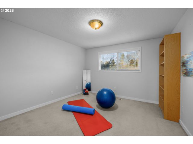 14323 Se BONNIE Way, Milwaukie, OR 97267