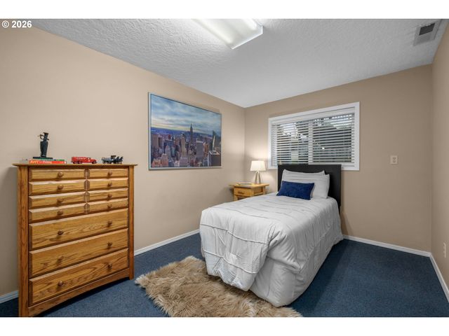 14323 Se BONNIE Way, Milwaukie, OR 97267