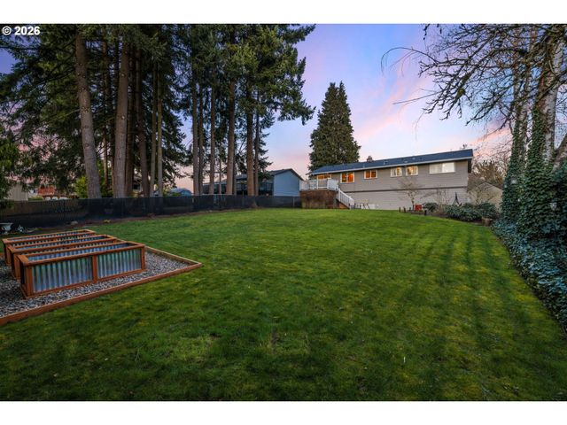 14323 Se BONNIE Way, Milwaukie, OR 97267