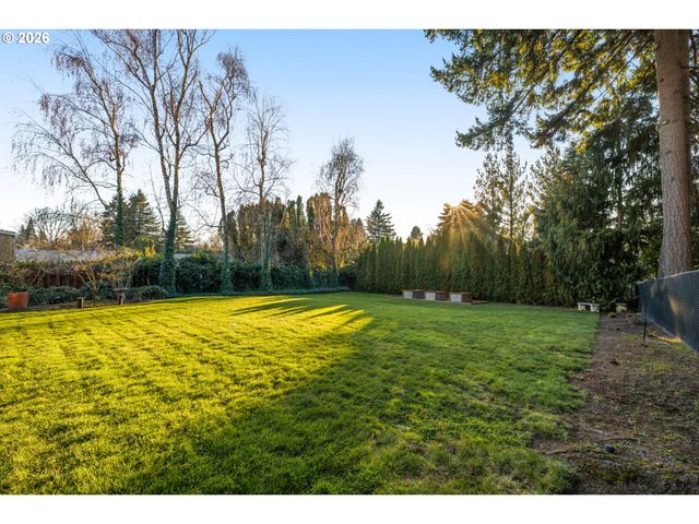 14323 Se BONNIE Way, Milwaukie, OR 97267