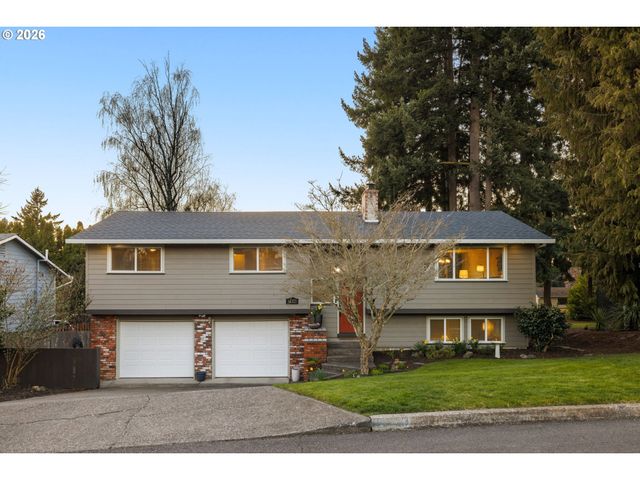 14323 Se BONNIE Way, Milwaukie, OR 97267