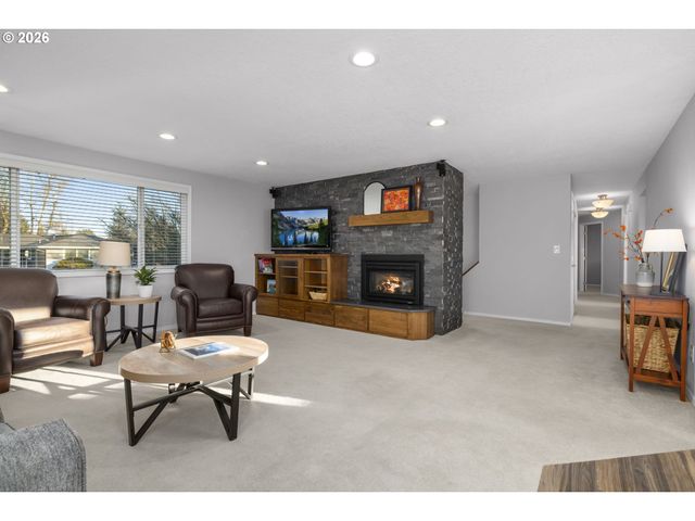 14323 Se BONNIE Way, Milwaukie, OR 97267