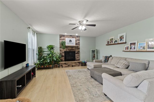 1148 Red Maple Drive, Troy, OH 45373