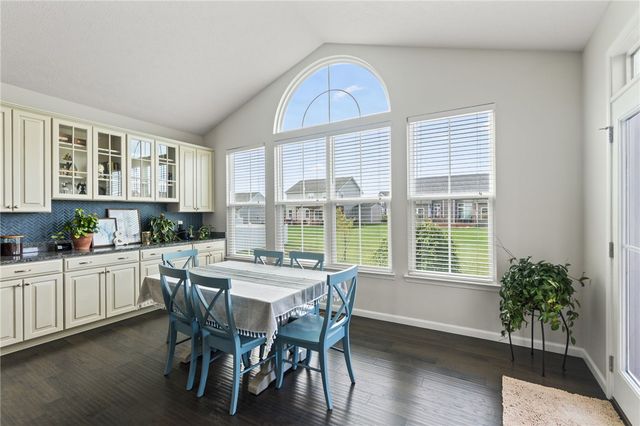 1148 Red Maple Drive, Troy, OH 45373