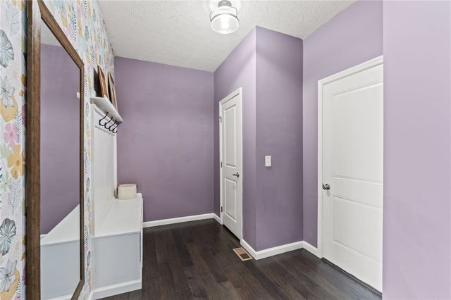 1148 Red Maple Drive, Troy, OH 45373