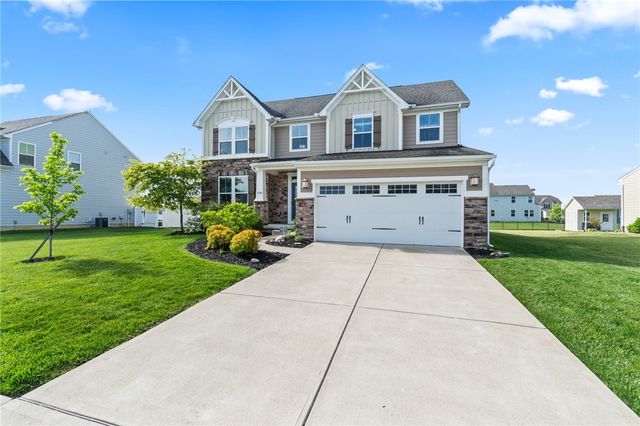 1148 Red Maple Drive, Troy, OH 45373