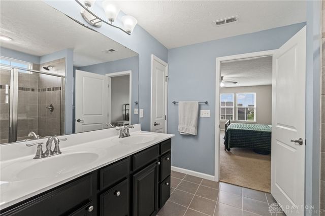 1148 Red Maple Drive, Troy, OH 45373