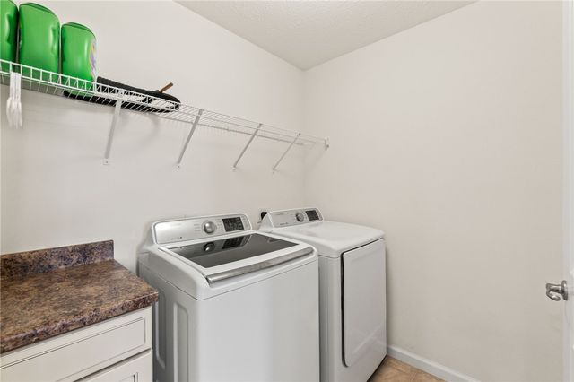 1148 Red Maple Drive, Troy, OH 45373