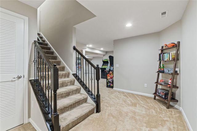 1148 Red Maple Drive, Troy, OH 45373