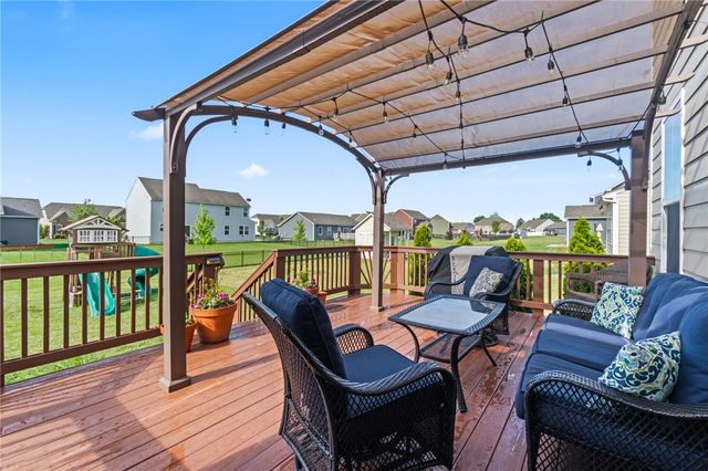 1148 Red Maple Drive, Troy, OH 45373