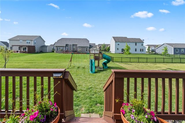 1148 Red Maple Drive, Troy, OH 45373