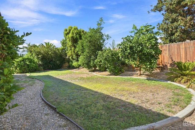 5326 Vista Del Mar, Bakersfield, CA 93311