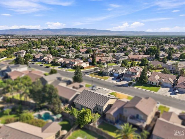 5326 Vista Del Mar, Bakersfield, CA 93311