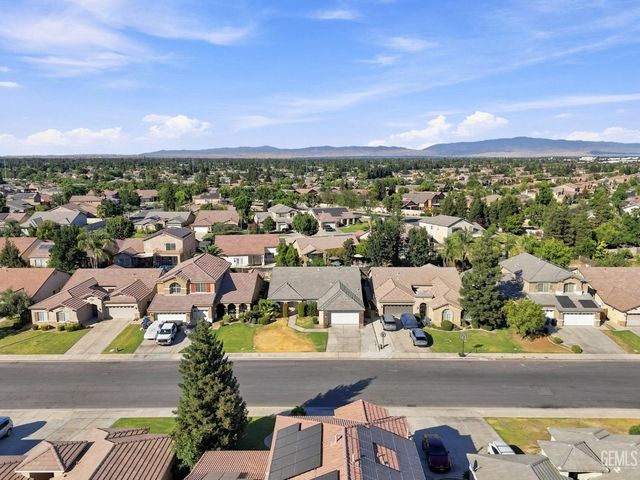5326 Vista Del Mar, Bakersfield, CA 93311