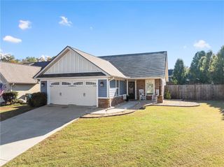 204 Sugar Maple Drive, Cornelia, GA 30531