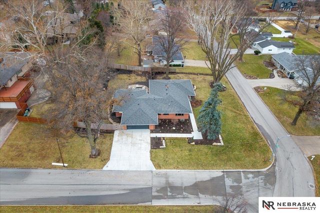 2009 S 88th Street, Omaha, NE 68124