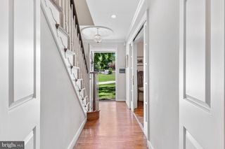 931 HOLLOW RD, Wayne, PA 19087