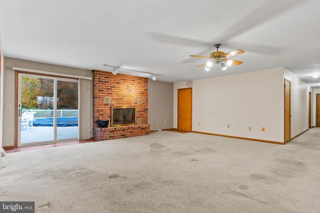 71 HOOVER ROAD, Carlisle, PA 17015