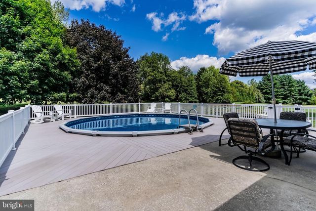 71 HOOVER ROAD, Carlisle, PA 17015