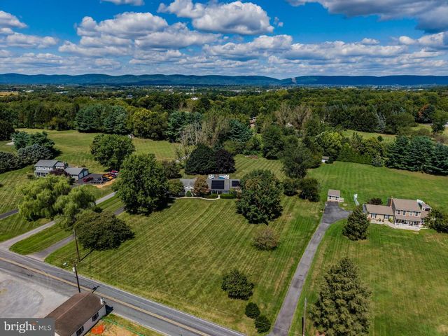 71 HOOVER ROAD, Carlisle, PA 17015