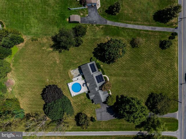 71 HOOVER ROAD, Carlisle, PA 17015