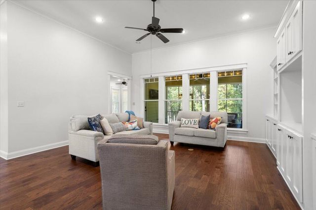 71 N Founders Way, Hattiesburg, MS 39401