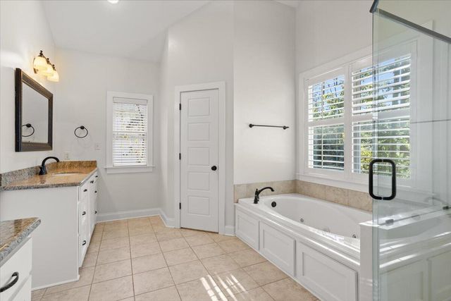 71 N Founders Way, Hattiesburg, MS 39401