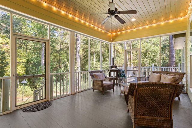 71 N Founders Way, Hattiesburg, MS 39401
